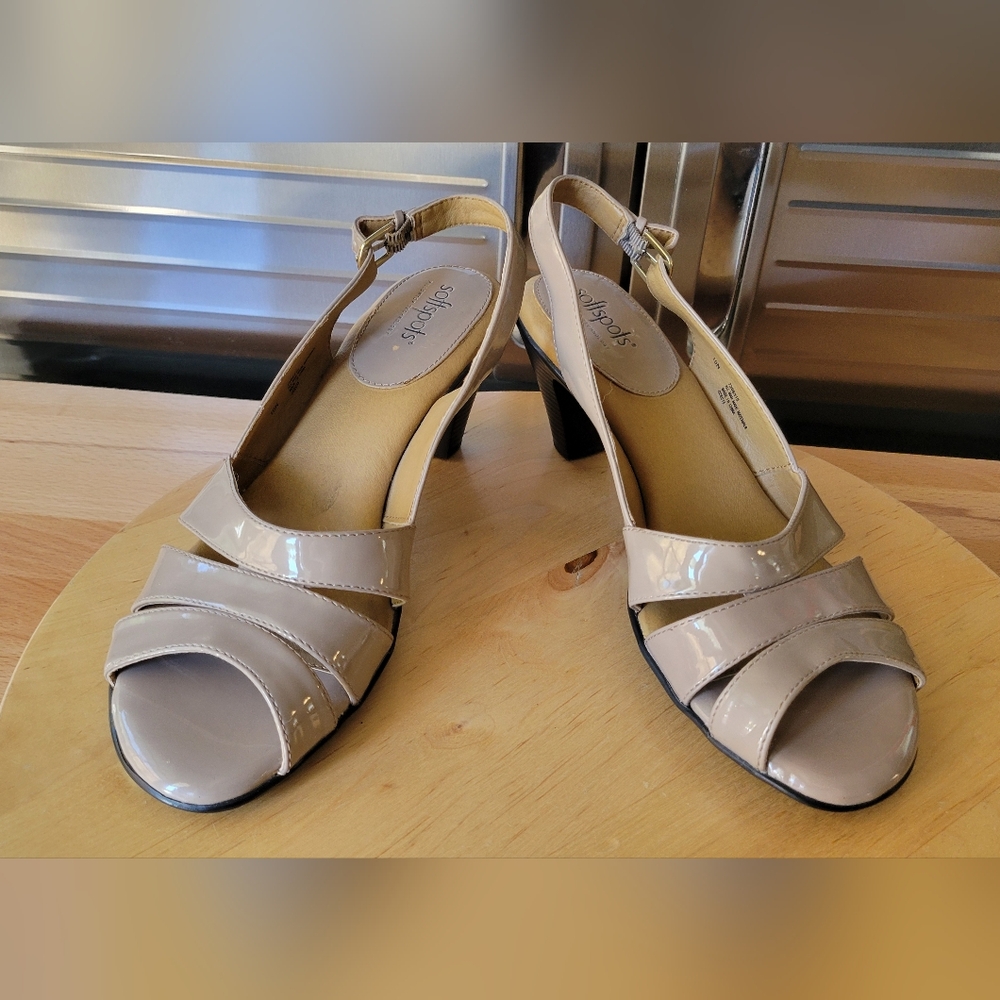 Softspots Neima Womens Sandal Size 10N Metallic Beige Leather Slingback